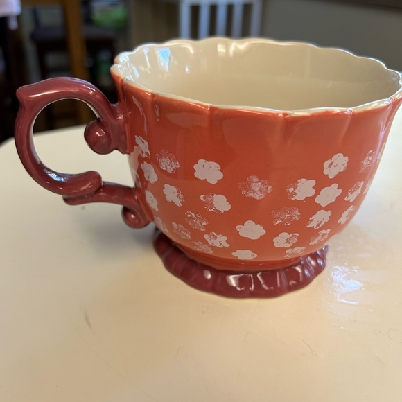 Urban Market mug large (16 oz). Ornate stem. Pink - Picture 2 of 5